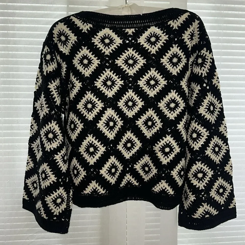 ELIE TAHARI XS S M Black Ivory Diamond Square Crochet Long Sleeve Top